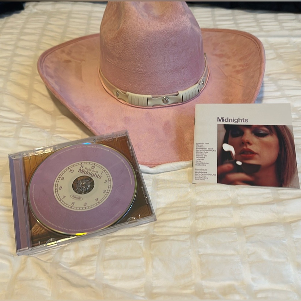 Taylor Swift Midnights Lavender Edition Disc Target Exclusive with Bonus Tracks